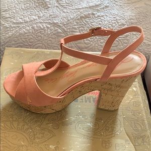 American rag color coral size 8 1/2